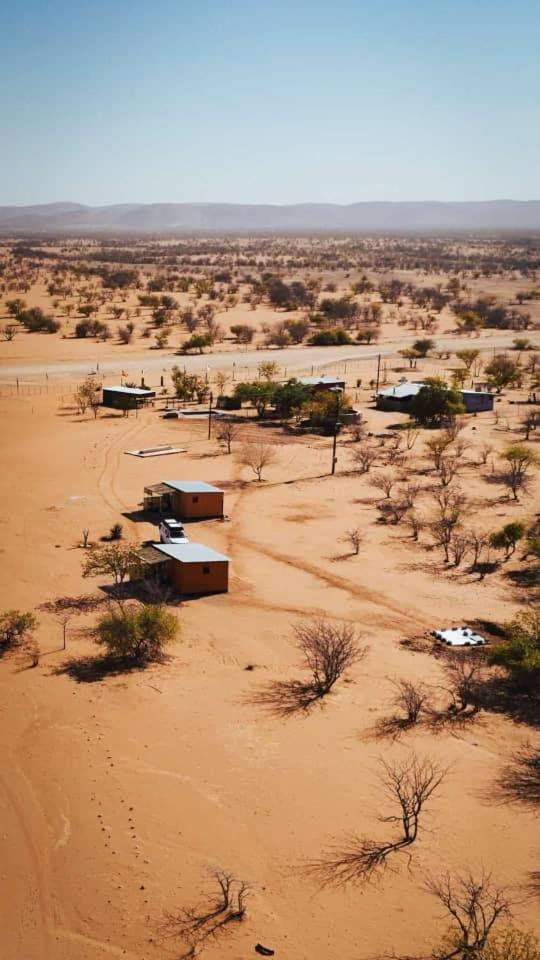 Petrified Forest Restcamp Khorixas Buitenkant foto